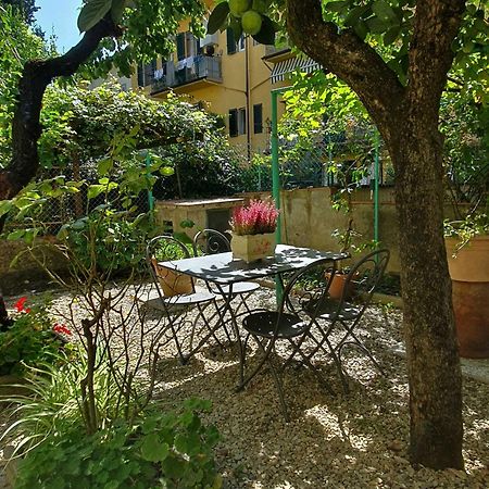 Villino La Rosa Antica Lägenhet Florens Exteriör bild