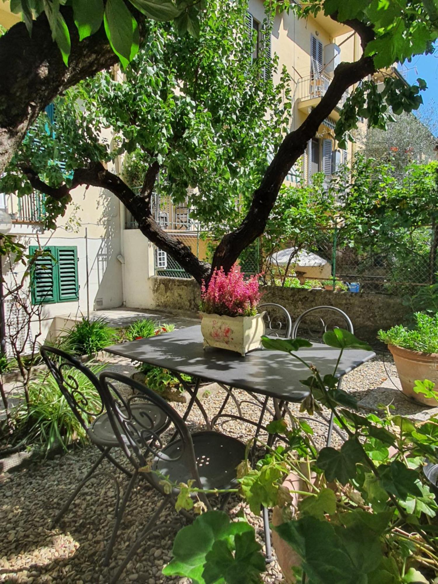 Villino La Rosa Antica Lägenhet Florens Exteriör bild